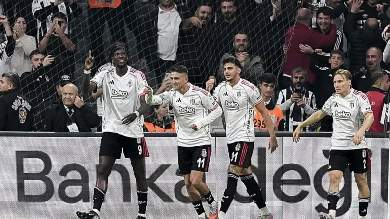 Beşiktaş Evinde Şokta! İlk Mağlubiyet Taraftarı Kahretti