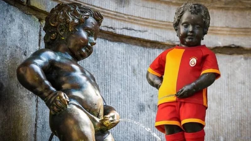 Manneken Pis Artık Aslan! Brüksel'de Galatasaray Coşkusu!