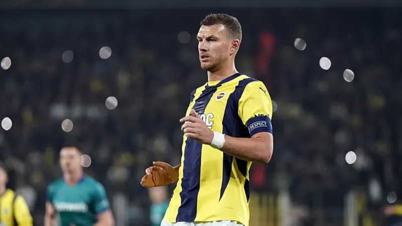 Edin Dzeko'ya sürpriz talip! Geri mi dönüyor?