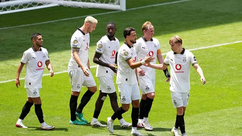 FIFA Kulüpler Dünya Kupası: 7 gollü maçta kazanan Dortmund!