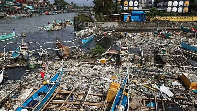 Filipinler'de Fung-wong Tayfunu nedeniyle hayatını kaybedenlerin sayısı 27'ye çıktı