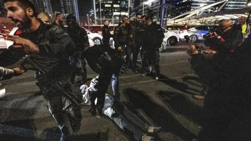 Gazze'de esirlerin geri getirilmesi için gösteri düzenlendi: İsrail ordusu müdahalede bulundu