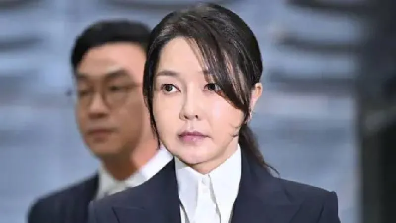 Güney Kore’nin tutuklu eski başkanı Yoon Suk Yeol’ün eşi de tutuklandı