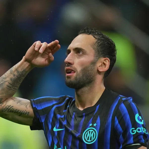Hakan yıldızlaştı, Inter kazandı!