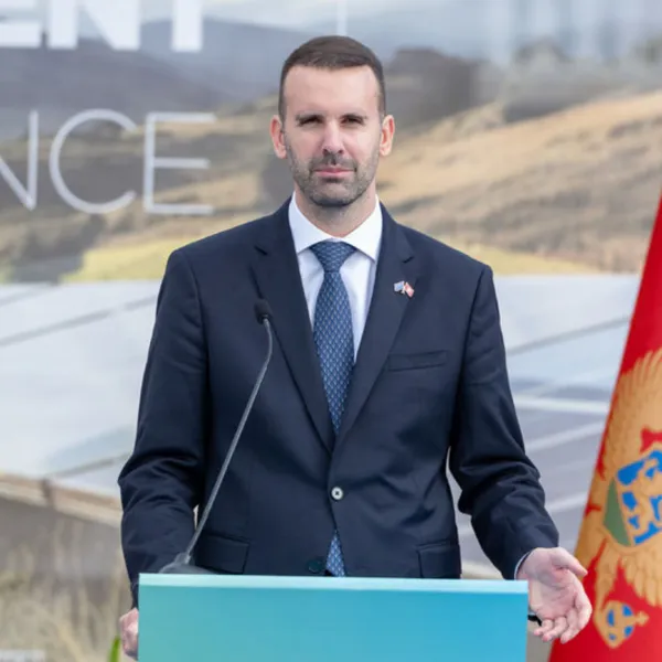 Karadağ Türk vatandaşlarına vize uygulayacak