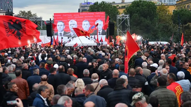 Kuzey Makedonya'da Seçim Sürprizi! Sandıktan Ne Çıkacak?
