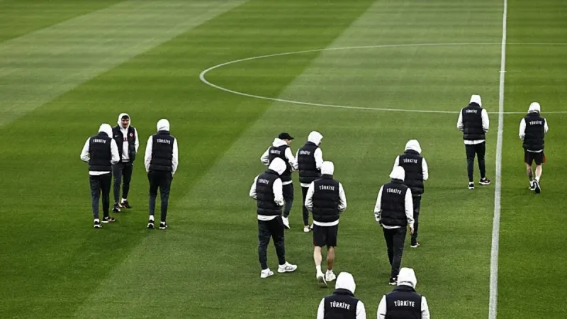A Milli Takım, Macaristan Maçı Öncesi Puskas Arena’da Sahayı İnceledi