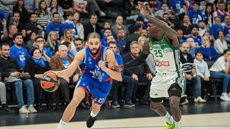 Efes'ten Zafer! Ataman'la Taraftar Arasında Şok Gerginlik!