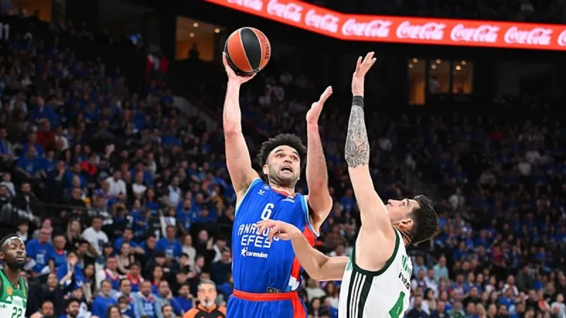 Efes Panathinaikos'u Yenerse, Final Four'da Rakip Kim Olacak?