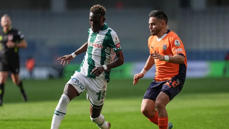 Başakşehir Konyaspor'u Tek Golle Devirdi! VAR Kararı Şoke Etti