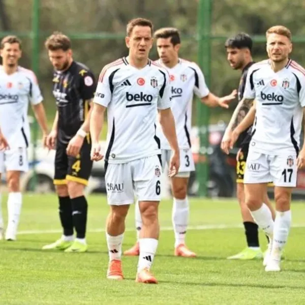 Beşiktaş Hazırlık Maçında İstanbulspor'a Yenildi: Sakatlıklar Gölgesinde 3-1