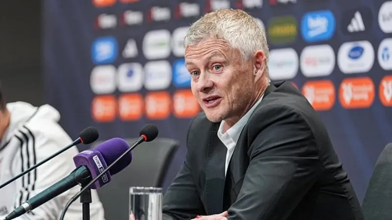 Solskjaer'den Fenerbahçe'ye Derbi Göndermesi! Beşiktaş Kazanacak mı?
