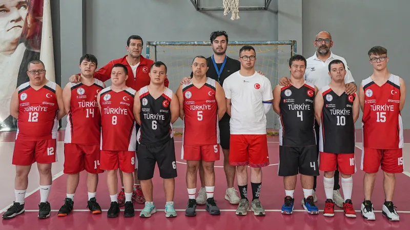 Down Sendromlu Basketbolcular Altın İçin İtalya'ya Gidiyor!