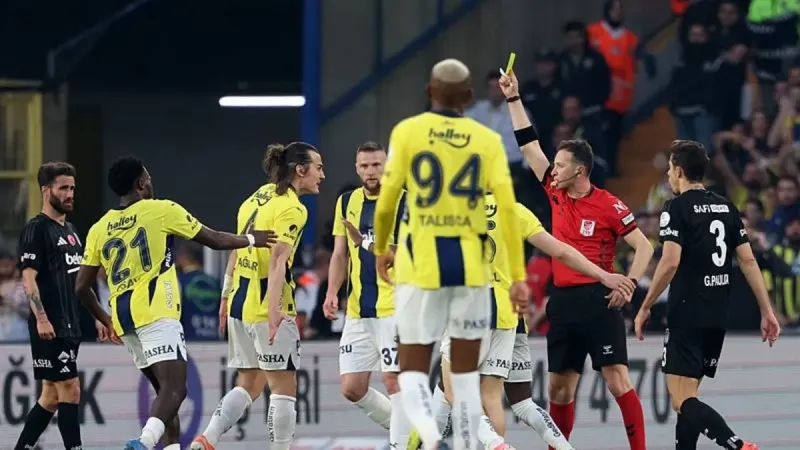 Fenerbahçe'de Kadıköy Sendromu! Şampiyonluk Hayalleri Sona mı Eriyor?