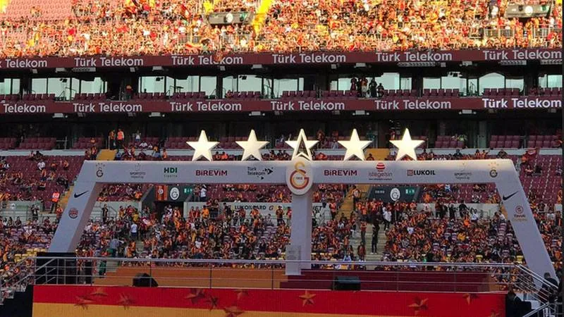 Galatasaray'da Şampiyonluk Coşkusu! 25. Yıldız İçin Geri Sayım Başladı