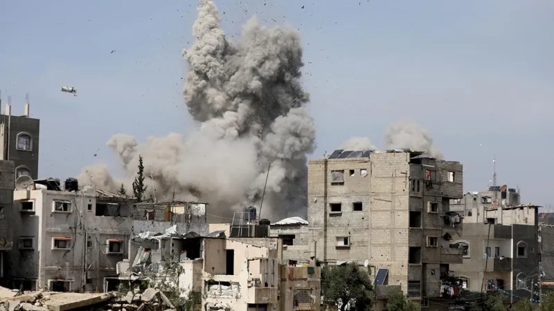 Gazze'de Katliam! İsrail'den Aşevine Bomba: 11 Ölü!