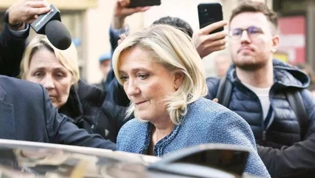 Marine Le Pen'den Şok Karar! Siyasi Yasak Sonrası Ne Yapacak?