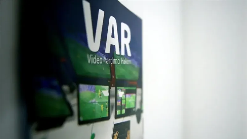 VAR'da Türk Hakem Sürprizi! Süper Lig'de Yeni Dönem Başlıyor