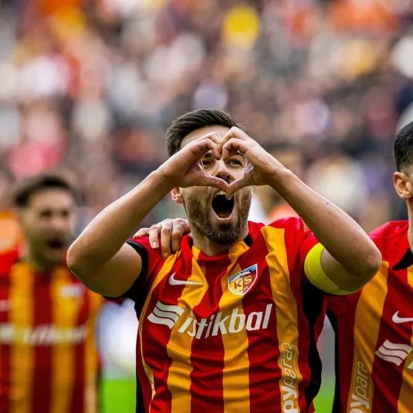 Cardoso'dan Kayserispor'u Uçuran Goller! Süper Lig'de Neler Oluyor?