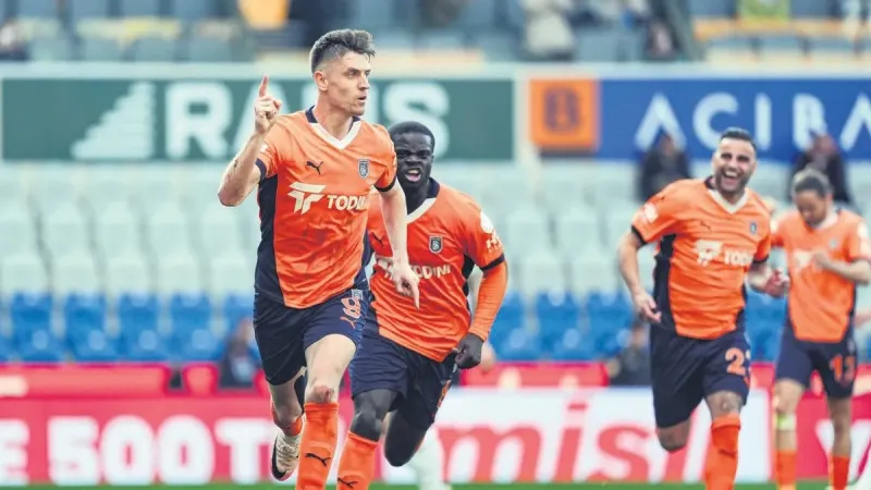 Beşiktaş'ta Bomba Transferler: Onuachu ve Piatek Geliyor Mu?