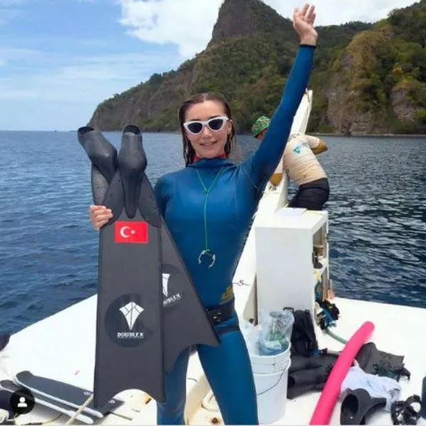 Şahika Ercümen'den Rekor! Dominika'da Madalya Yağmuru!