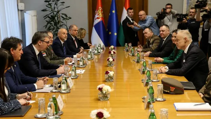 Sırbistan ve Macaristan stratejik savunma iş birliğine imza attı