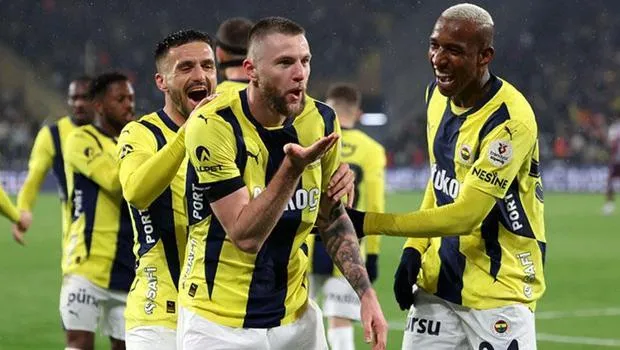 Fenerbahçe Süper Lig'de Şov Yaptı! Galatasaray'ı Solladı mı?