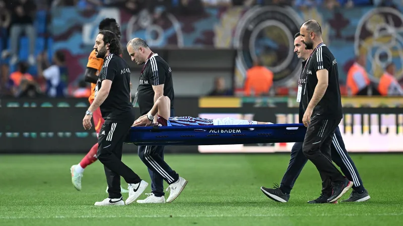 Enis Destan Şoku! Trabzonspor Galatasaray Maçı Sonrası Kahroldu