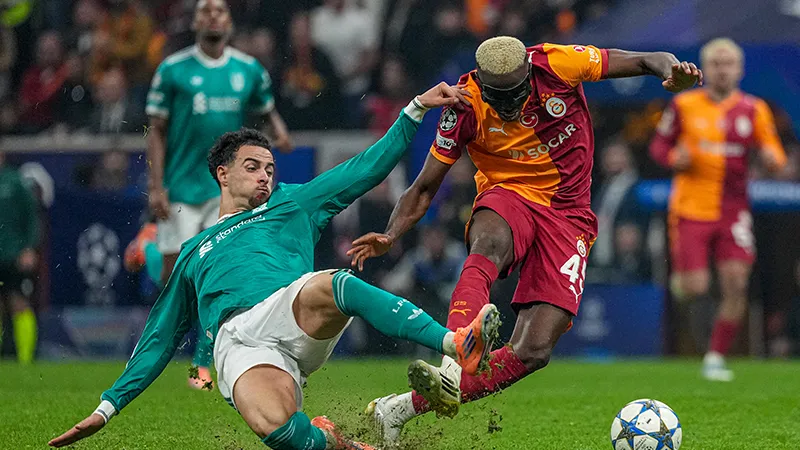 Okan Buruk'tan Osimhen Açıklaması: Transfer Müjdesi mi, Şok Sakatlık mı?