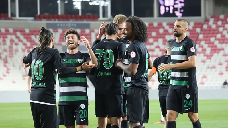 Serik Spor, Adana Demirspor'u farklı geçti!